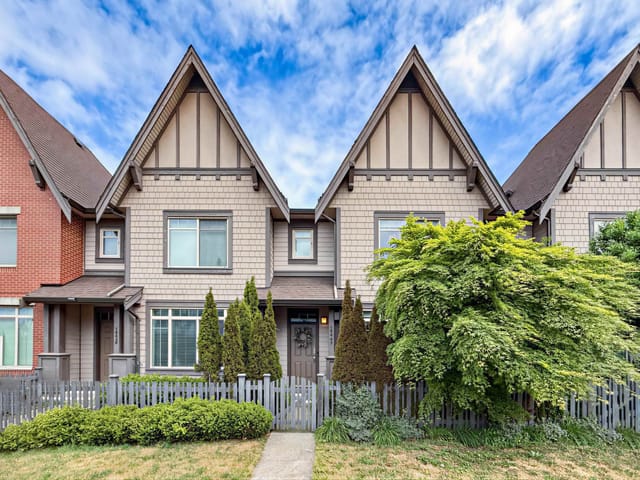 Townhouse for sale in Surrey, South Surrey White Rock, 16441 24 Avenue, 263179763 | Realtylink.org