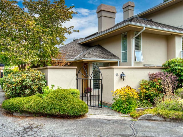 Townhouse for sale in Surrey, South Surrey White Rock, 16 1759 130 Street, 263179869 | Realtylink.org