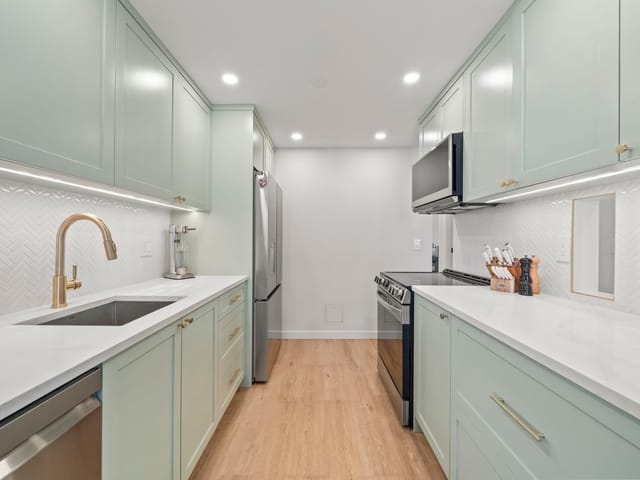 Apartment for sale in North Vancouver, North Vancouver, 206 327 W 2nd Street, 263179890 | Realtylink.org
