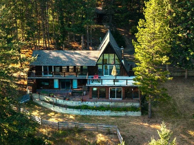 House for sale in Canim Lake, 100 Mile House, 7263 Summit Road, 263180127 | Realtylink.org