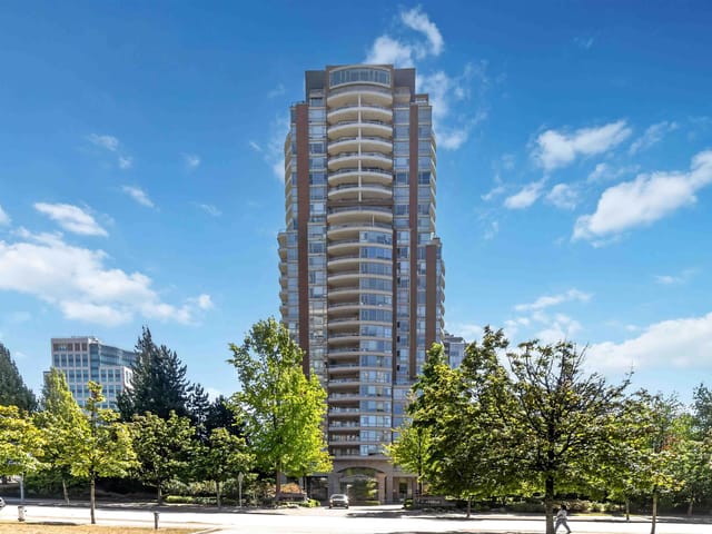 Apartment for sale in Burnaby, Burnaby South, 803 6838 Station Hill Drive, 263180180 | Realtylink.org