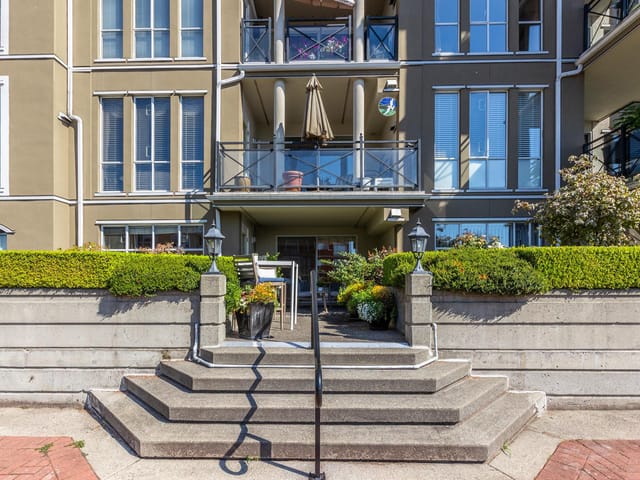 Apartment for sale in New Westminster, New Westminster, 103 2 Renaissance Square, 263180214 | Realtylink.org