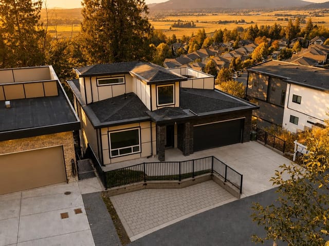 House for sale in Chilliwack, Sardis, 3 5988 Lindeman Street, 263180329 | Realtylink.org