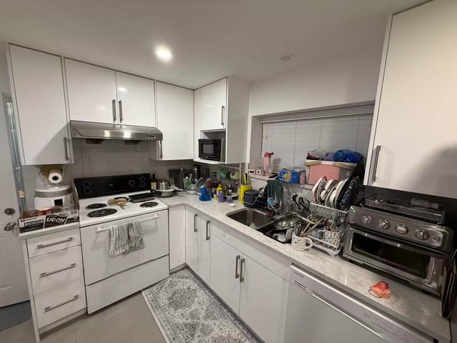 House for rent in Burnaby, Burnaby North, 682 Sperling Avenue, 263180345 | Realtylink.org