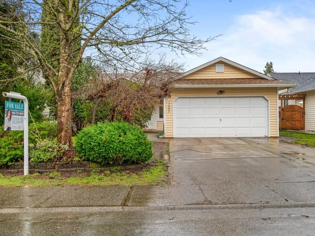 House for sale in Maple Ridge, Maple Ridge, 11937 237a Street, 263180444 | Realtylink.org