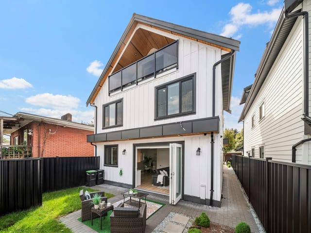 1/2 Duplex for sale in Vancouver, Vancouver East, 2369 Adanac Street, 263180450 | Realtylink.org