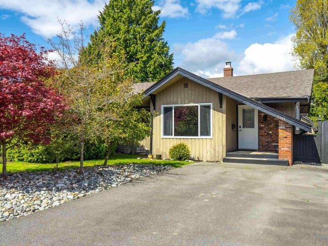1/2 Duplex for sale in Surrey, South Surrey White Rock, 15669 20 Avenue, 263180457 | Realtylink.org