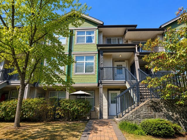 Townhouse for sale in Burnaby, Burnaby East, 228 7333 16th Avenue, 263180529 | Realtylink.org