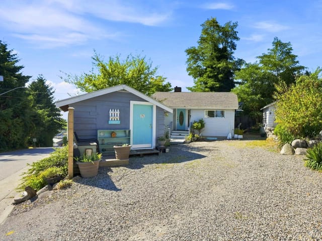 House for sale in Gibsons, Sunshine Coast, 557 North Fletcher Road, 263180595 | Realtylink.org