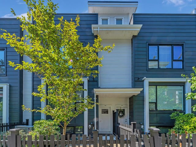 Townhouse for sale in Surrey, South Surrey White Rock, 180 2277 Oak Meadows Drive, 263180619 | Realtylink.org