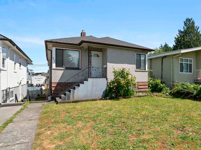 House for sale in Vancouver, Vancouver East, 942 Nanaimo Street, 263180639 | Realtylink.org