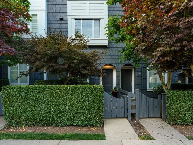 Townhouse for sale in Surrey, Surrey, 10 14955 60 Avenue, 263180668 | Realtylink.org