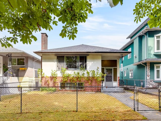 House for sale in Vancouver, Vancouver East, 2175 Waverley Avenue, 263180760 | Realtylink.org