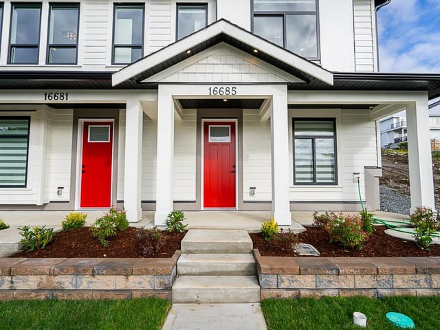 1/2 Duplex for sale in Surrey, South Surrey White Rock, 16685 16 Avenue, 263180847 | Realtylink.org