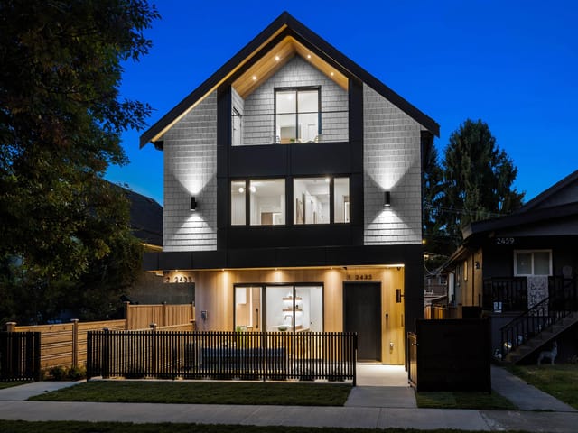1/2 Duplex for sale in Vancouver, Vancouver East, 1 2435 Napier Street, 263180873 | Realtylink.org