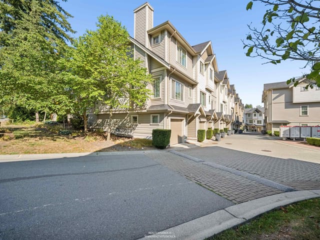 Townhouse for sale in Surrey, Cloverdale, 76 19097 64 Avenue, 263180887 | Realtylink.org