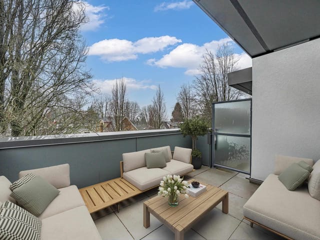 Townhouse for sale in Vancouver, Vancouver East, 2071 E 1st Avenue, 263180936 | Realtylink.org