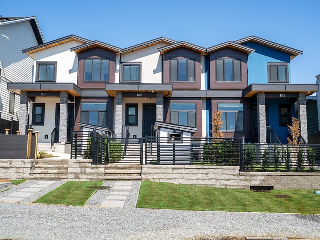 1/2 Duplex for sale in Coquitlam, Coquitlam, 102 1149 Dansey Avenue, 263181018 | Realtylink.org