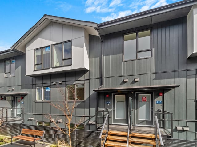 Apartment for sale in Burnaby, Burnaby East, 210 7161 17th Avenue, 263181044 | Realtylink.org