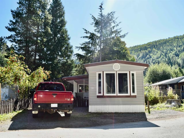 Manufactured Home for sale in Thornhill, Terrace, 26 4619 Lowrie Avenue, 263181142 | Realtylink.org