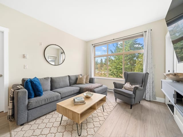 Apartment for sale in Surrey, South Surrey White Rock, 308 2855 156 Street, 263181159 | Realtylink.org