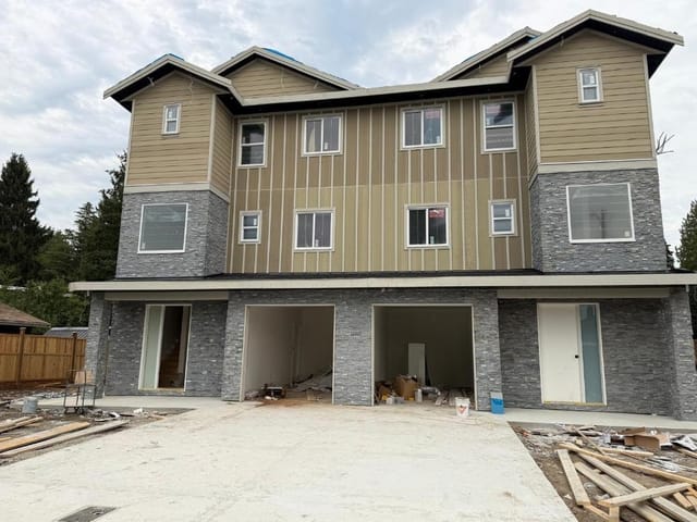 1/2 Duplex for sale in Surrey, North Surrey, 101 9820 130 Street, 263181163 | Realtylink.org