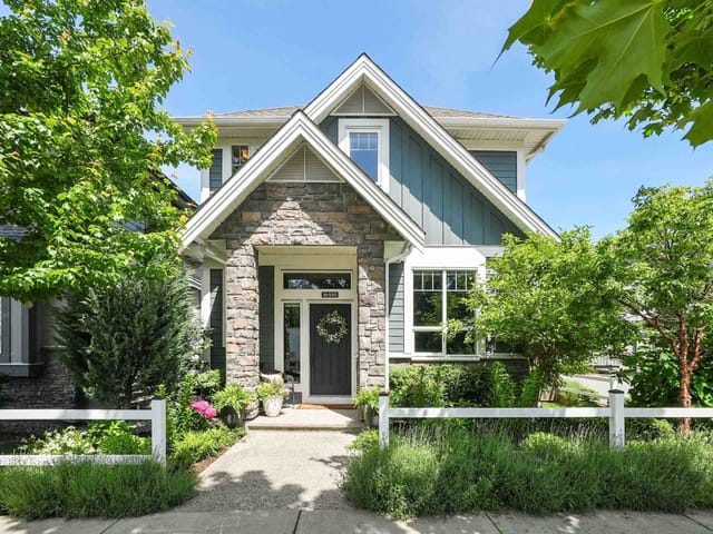 House for sale in Surrey, South Surrey White Rock, 16555 25 Avenue, 263181177 | Realtylink.org
