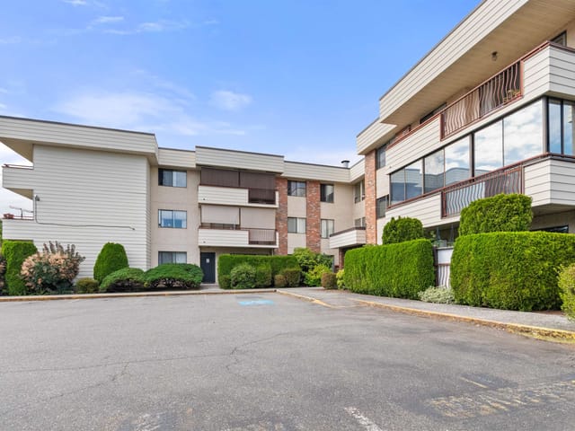 Apartment for sale in Abbotsford, Abbotsford, 301 32885 George Ferguson Way, 263181211 | Realtylink.org