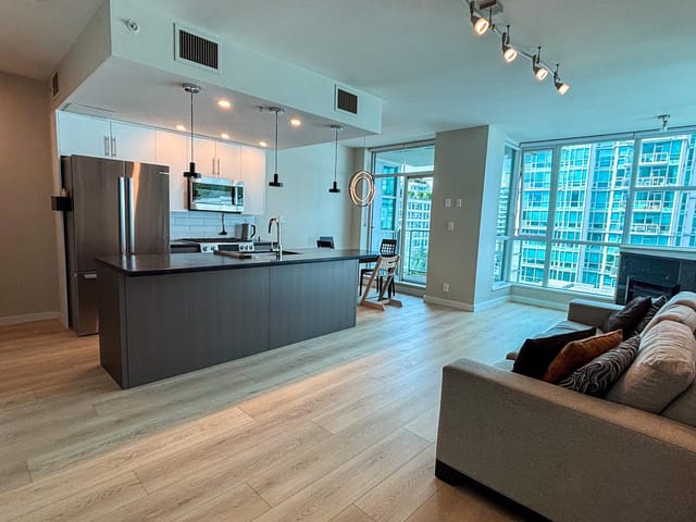 Apartment for sale in North Vancouver, North Vancouver, 702 168 E Esplanade, 263181237 | Realtylink.org