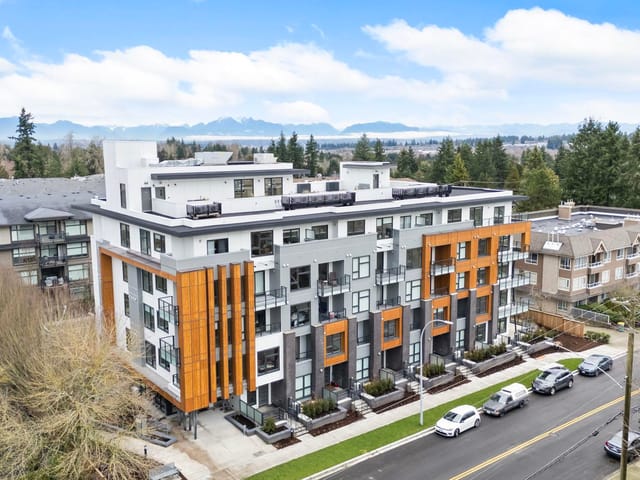 Apartment for sale in Surrey, South Surrey White Rock, 211 15353 17 Avenue, 263181262 | Realtylink.org
