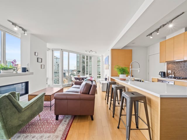 Apartment for sale in Vancouver, Vancouver West, 2505 565 Smithe Street, 263181297 | Realtylink.org
