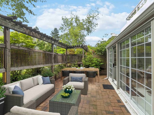 Apartment for sale in Burnaby, Burnaby South, 102 3441 Curle Avenue, 263181373 | Realtylink.org