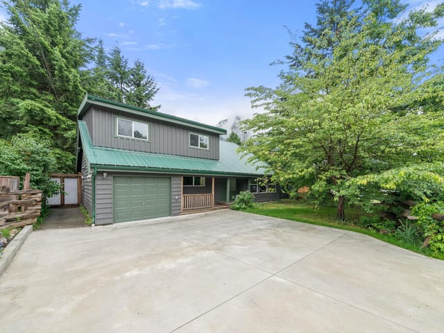 House for sale in Squamish, Squamish, 38260 Westway Avenue, 263181385 | Realtylink.org