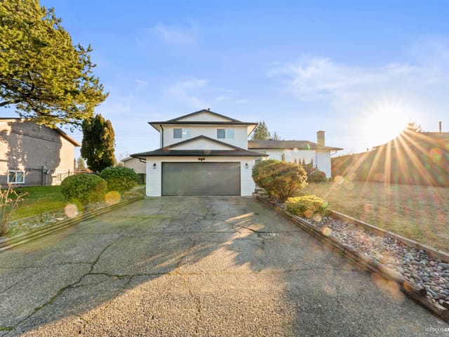 House for sale in Surrey, Surrey, 15796 95a Avenue, 263181387 | Realtylink.org