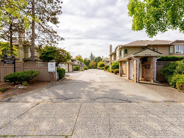 Townhouse for sale in Surrey, North Surrey, 4 9727 152b Street, 263181483 | Realtylink.org