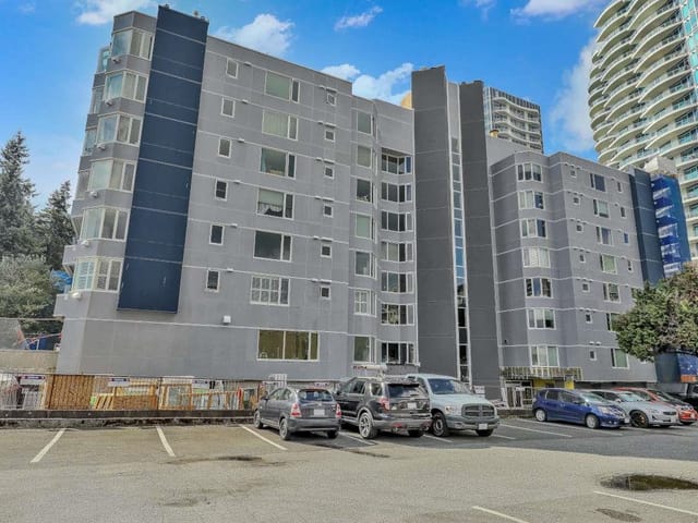 Apartment for sale in White Rock, South Surrey White Rock, 309 15111 Russell Avenue, 263181509 | Realtylink.org