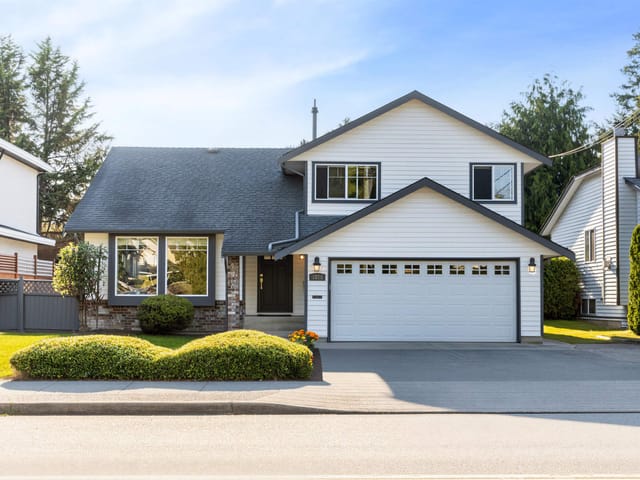 House for sale in Surrey, South Surrey White Rock, 1825 144 Street, 263181583 | Realtylink.org