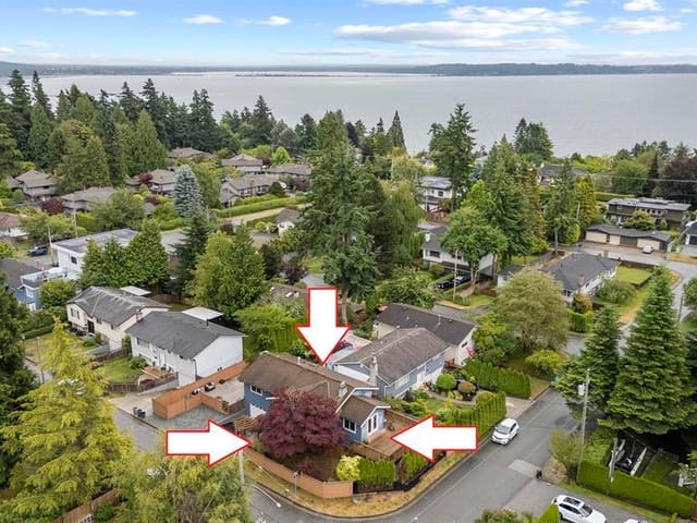House for sale in White Rock, South Surrey White Rock, 13950 Blackburn Avenue, 263181636 | Realtylink.org
