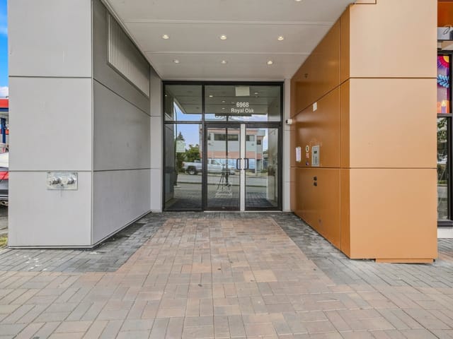 Apartment for sale in Burnaby, Burnaby South, 211 6968 Royal Oak Avenue, 263181709 | Realtylink.org