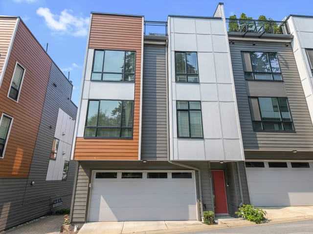 Townhouse for sale in Surrey, South Surrey White Rock, 151 16433 19 Avenue, 263181771 | Realtylink.org