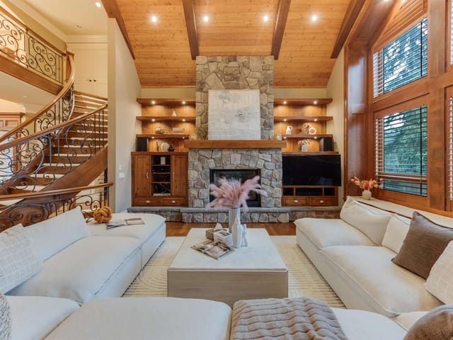 House for sale in Surrey, South Surrey White Rock, 14526 32b Avenue, 263181967 | Realtylink.org