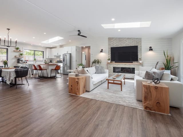 House for sale in Gibsons, Sunshine Coast, 655 Dougall Road, 263182039 | Realtylink.org