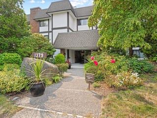 Apartment for sale in White Rock, South Surrey White Rock, 201 1379 Merklin Street, 263182120 | Realtylink.org
