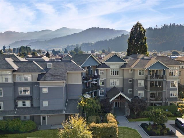Apartment for sale in Chilliwack, Sardis, 402C 45595 Tamihi Way, 263182126 | Realtylink.org