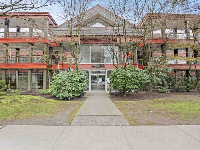 Apartment for sale in Burnaby, Burnaby South, 207 4951 Sanders Street, 263182221 | Realtylink.org