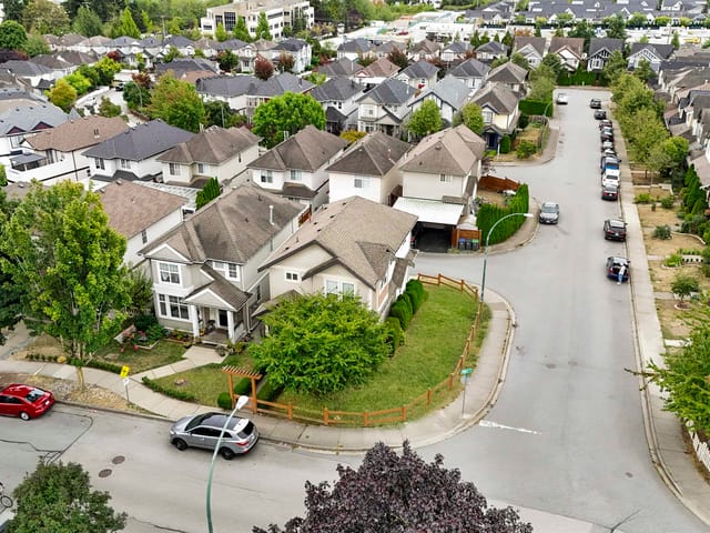 House for sale in Surrey, Surrey, 14850 57 Avenue, 263182380 | Realtylink.org
