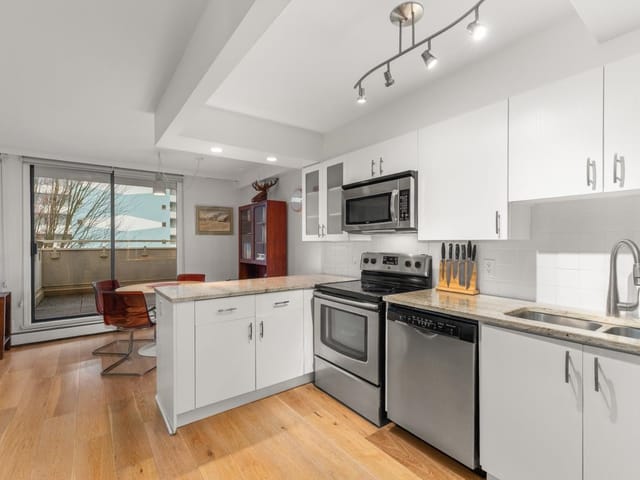 Apartment for rent in Vancouver, Vancouver West, 401 1819 Pendrell Street, 263182397 | Realtylink.org