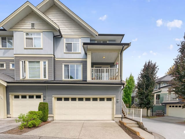 Townhouse for sale in Surrey, Cloverdale, 102 6575 192 Street, 263182457 | Realtylink.org