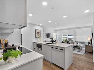Apartment for sale in Vancouver, Vancouver West, 202 8030 Oak Street, 263182520 | Realtylink.org