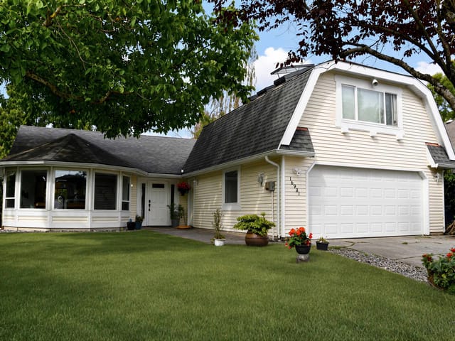 House for sale in Surrey, South Surrey White Rock, 16281 11 Avenue, 263182569 | Realtylink.org